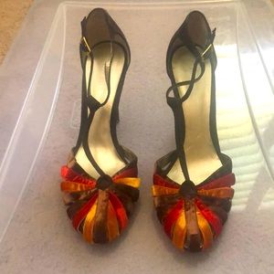 Multi color velvet strapped shoes. Great to wear for business casual